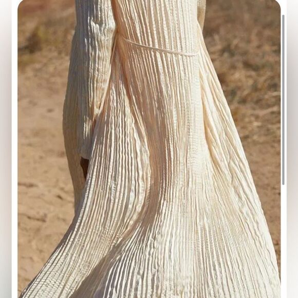 Theory Satin Long Slim Crinkle Cardigan Cream Small Never Worn Lightweight - Picture 2 of 15